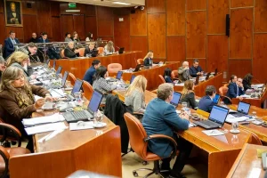 Sesión especial y dos temas calientes: Vicuña y las rutas llegan al recinto